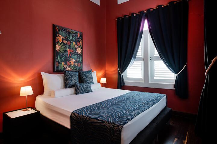 Room 42 of 116