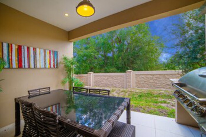 Terrace/Patio 3 of 38