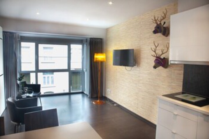Room 12 of 24