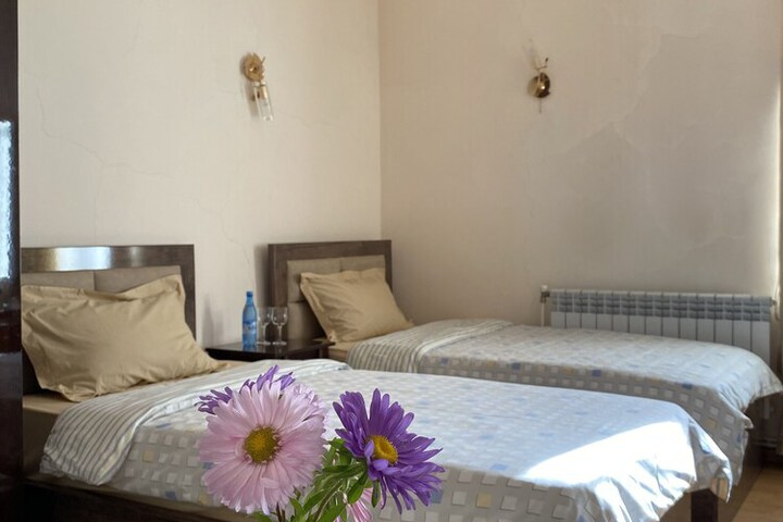 Room 9 of 47