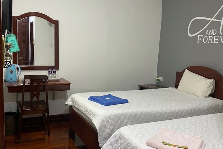 Room 7 of 15