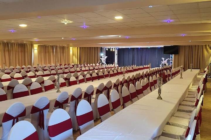 Ballroom/Hall 41 of 55