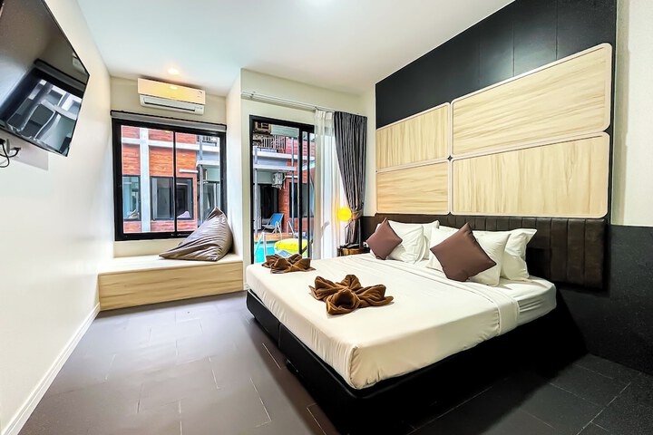 Room 43 of 113