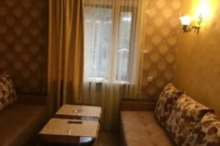 Room 16 of 21