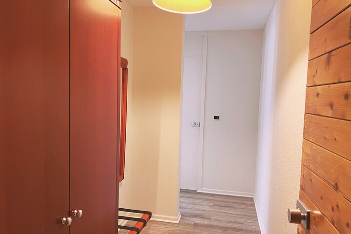 Room 35 of 128
