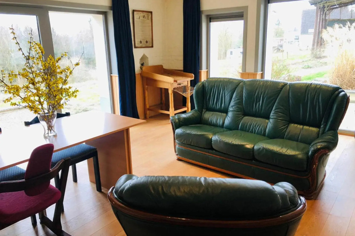 Room 3 of 10