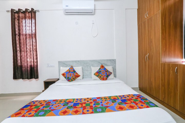 Room 14 of 27