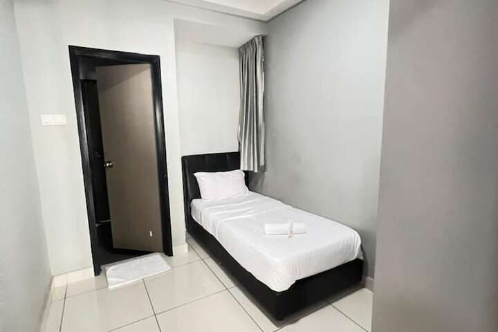 Room 22 of 72