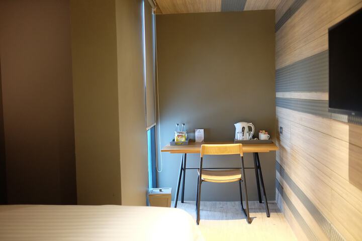 Room 15 of 40