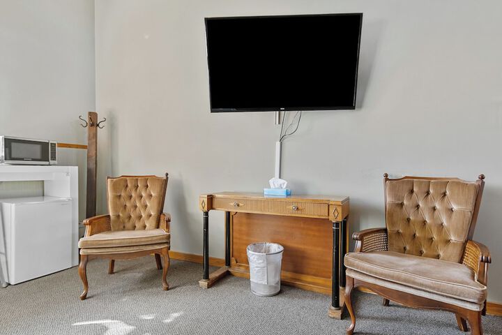 Room 13 of 45