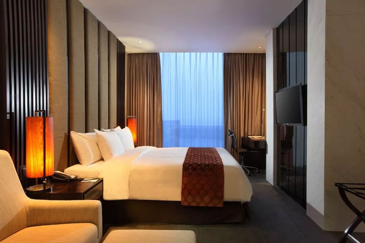 Room 9 of 31