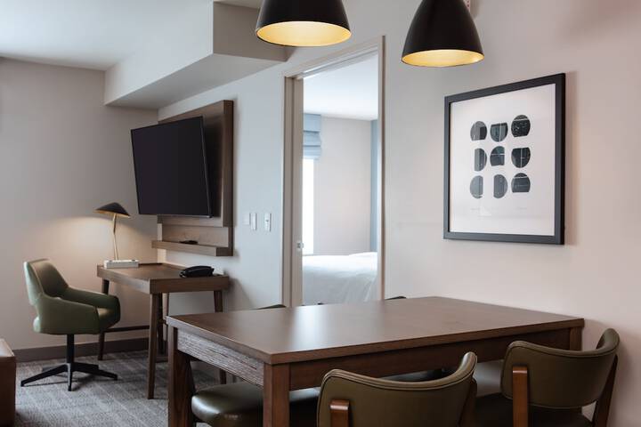 Studio Suite (5 of 27)