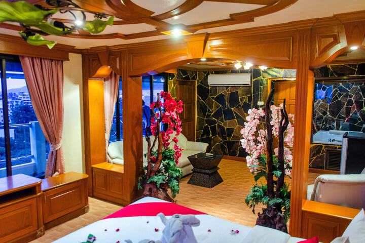 Room 47 of 137