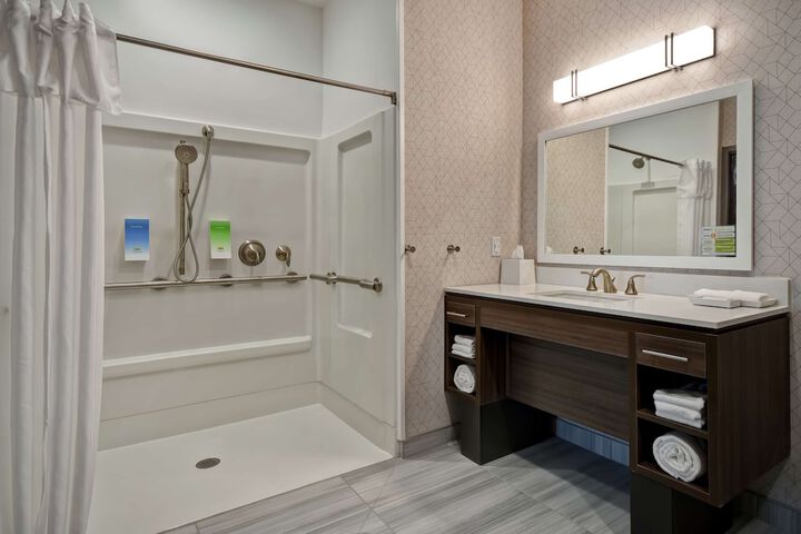 Bathroom shower