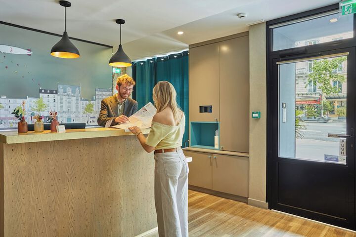 Guest Lobby