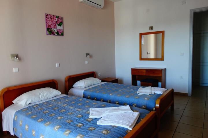 Room 13 of 57
