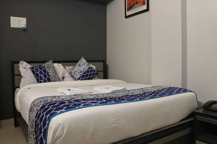 Room 7 of 68