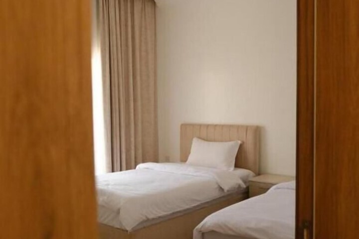 Room 10 of 49