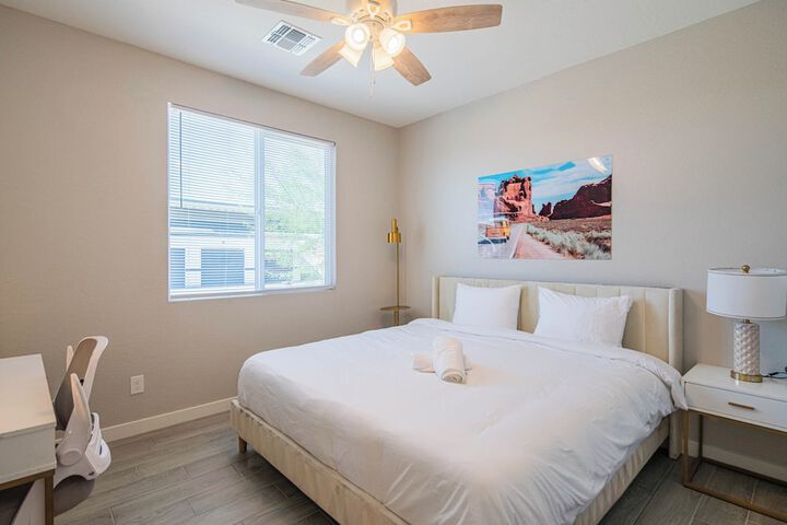Room 3 of 37