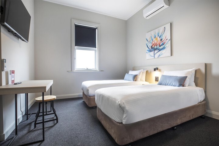 Room 54 of 99