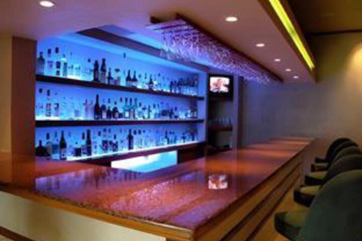 Bar or lounge