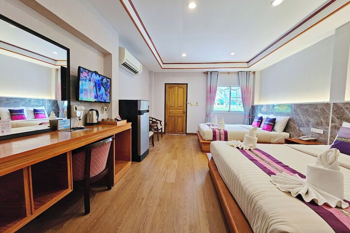 Room 46 of 152