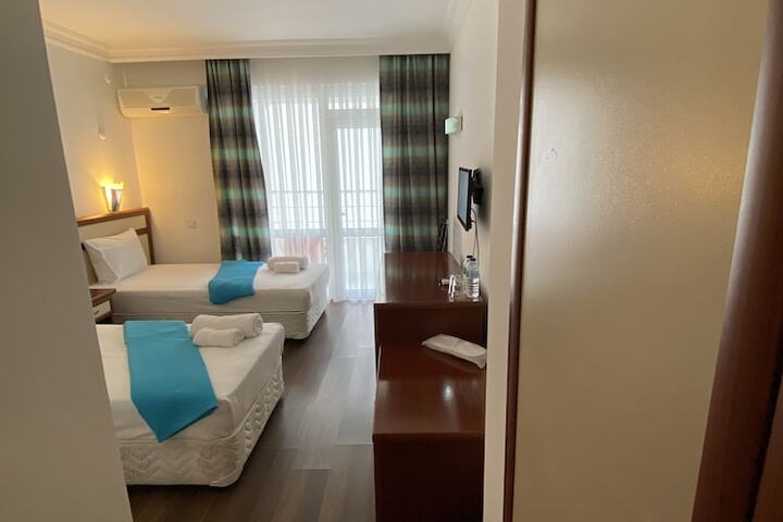 Room 22 of 78