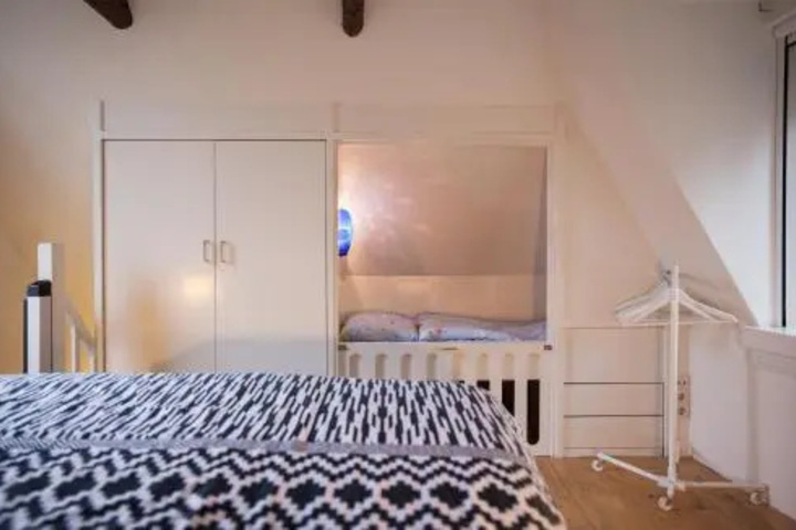 Room 2 of 12