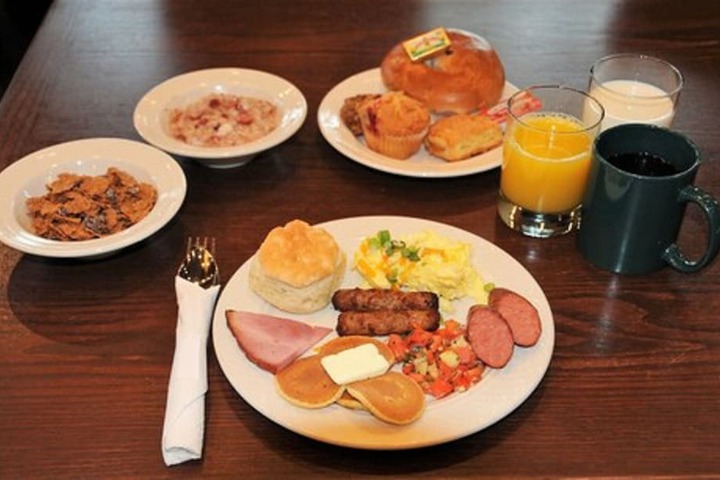 Breakfast meal