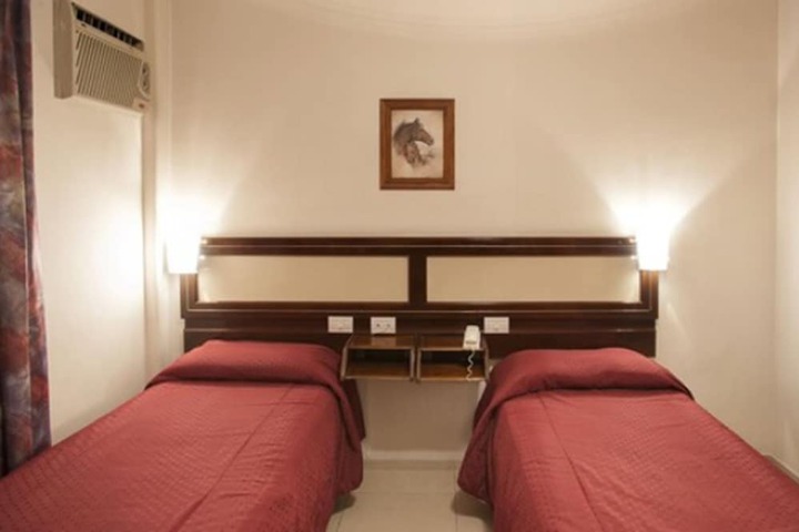 Room 10 of 44