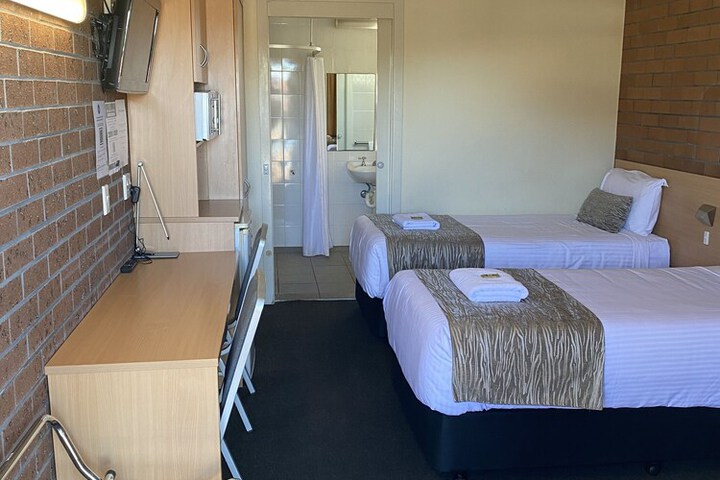 Room 6 of 26