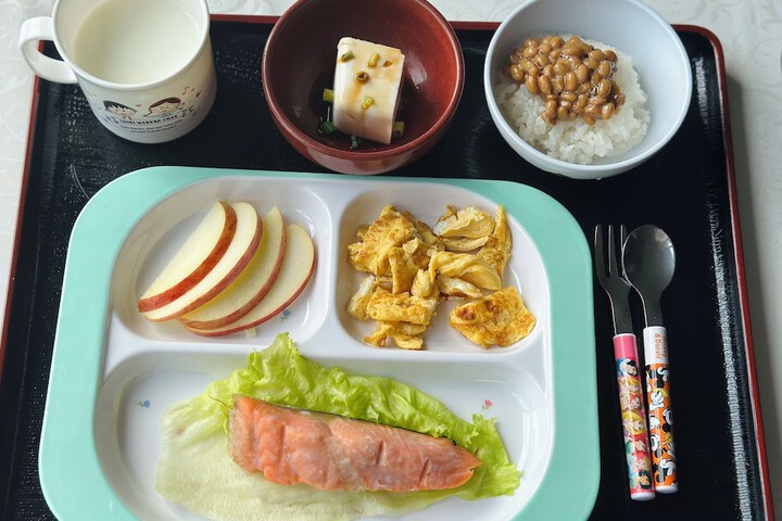 Dining 35 of 44
