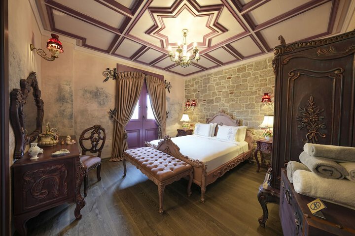 Room 7 of 171