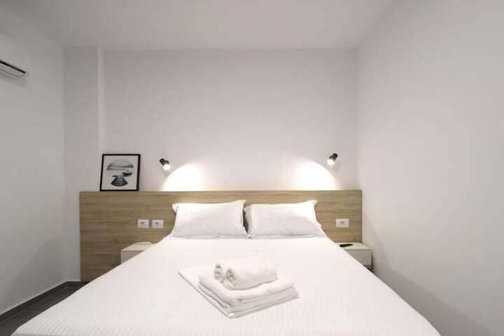 Room 12 of 86