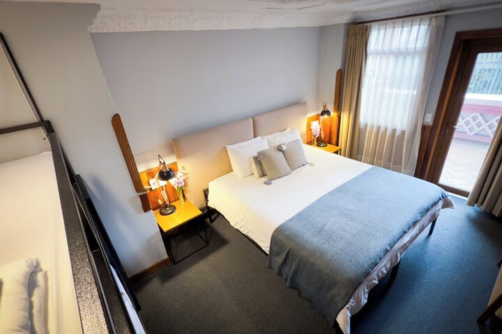 Room 17 of 30