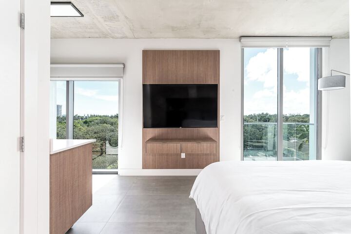 Room 4 of 28