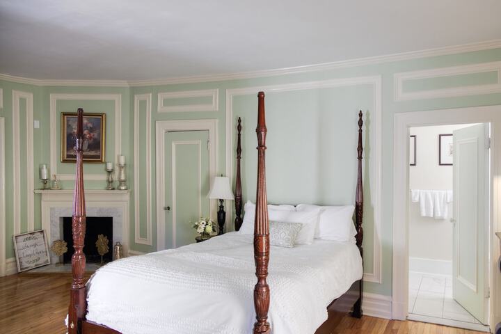Room 17 of 52