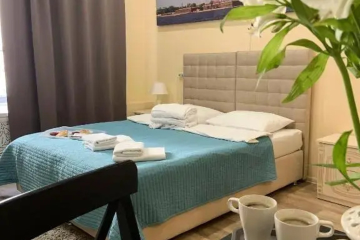 Room 2 of 12