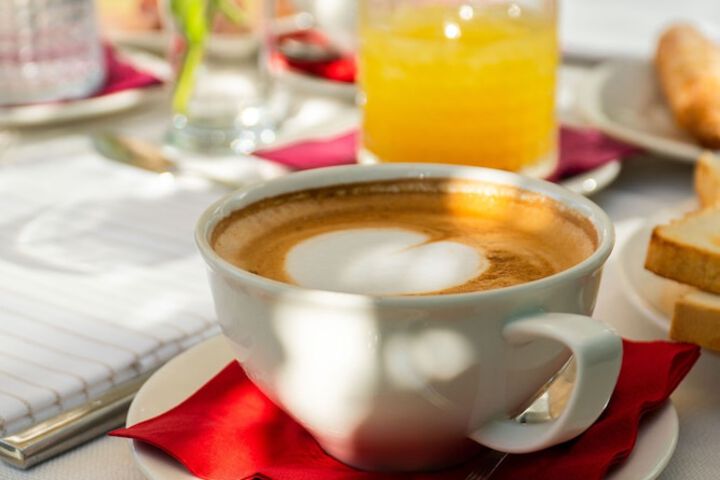 Breakfast/Coffee Service 93 of 108