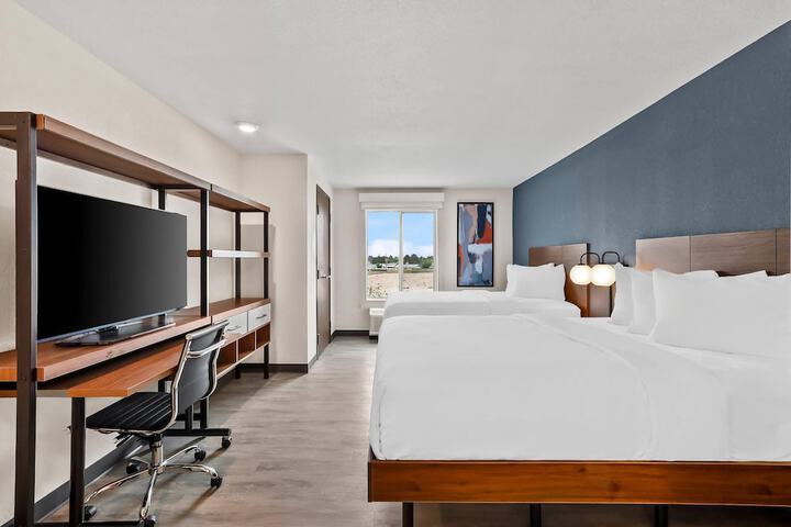 Room 18 of 33
