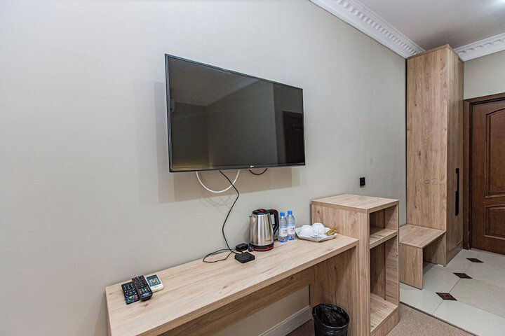 Room 9 of 41