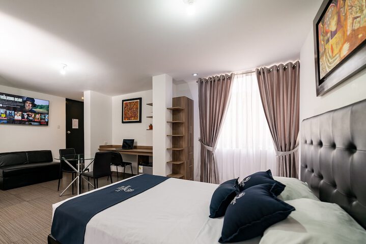 Room 9 of 10