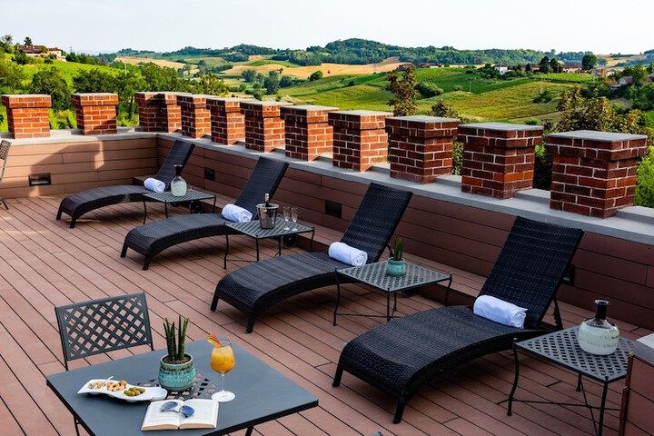 Sundeck 31 of 35
