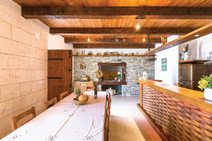 Awesome Home in Gornje Tucepi With Wifi and 2 Bedrooms