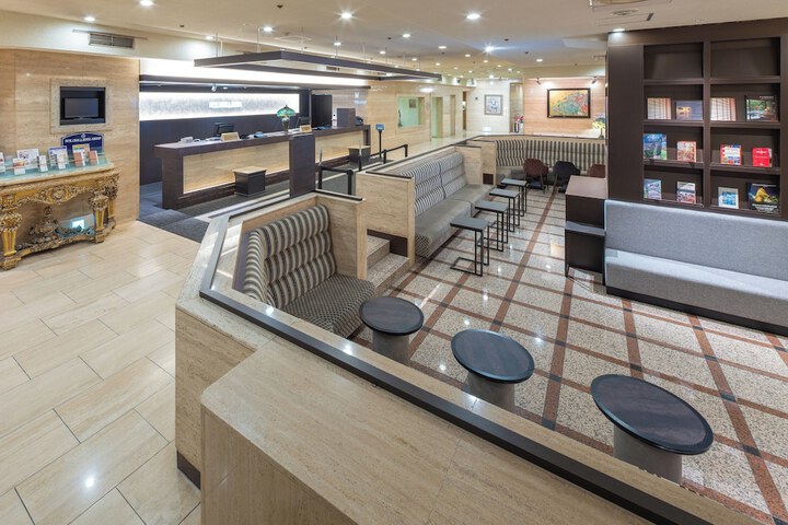 Hotel Lobby