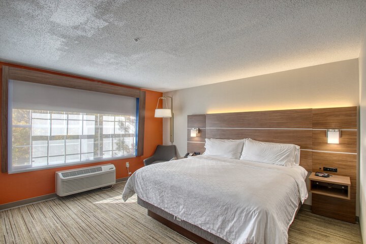 Room 44 of 81
