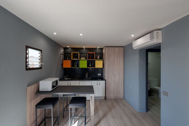 Room 5 of 48