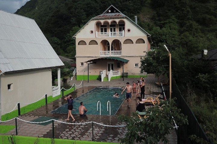 Hotel Canyon in Khoni