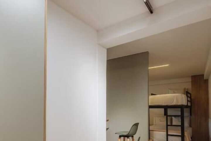 Room 18 of 91