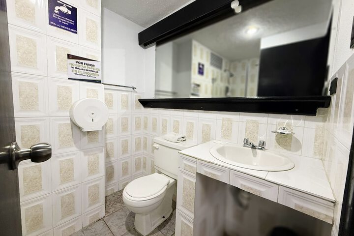 Room 20 of 32